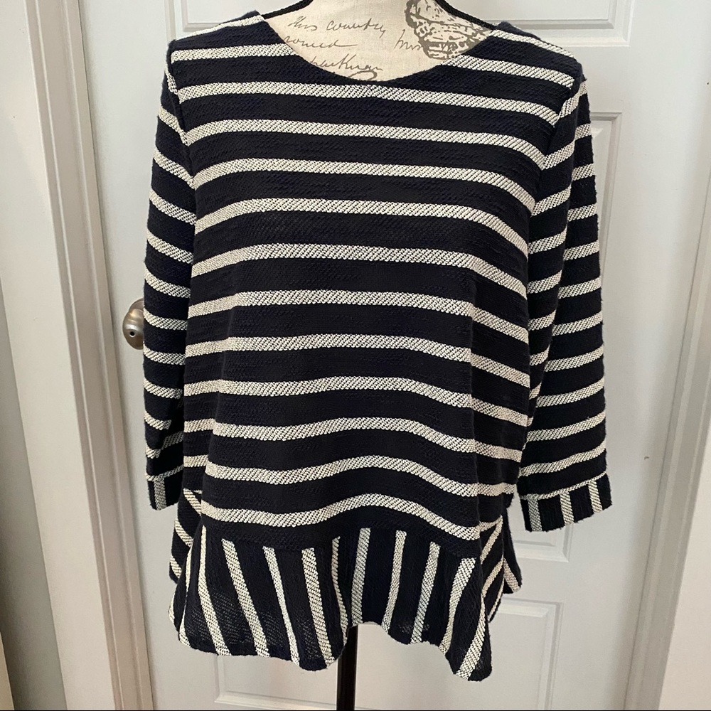 Crown & Ivy Never Worn blouse with ruffle bottom and back details